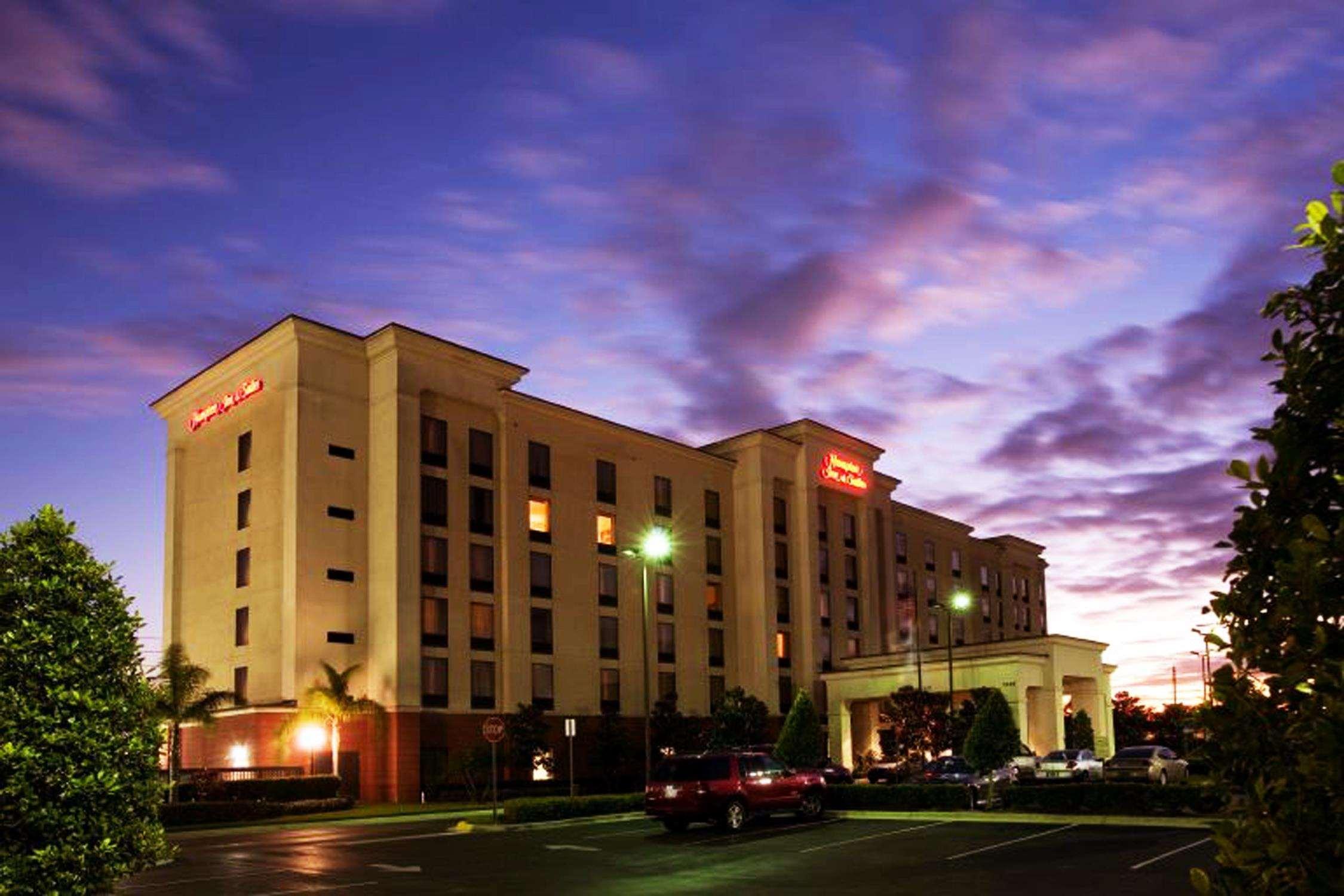 Hampton Inn&Suites Orlando International Drive North Exterior foto