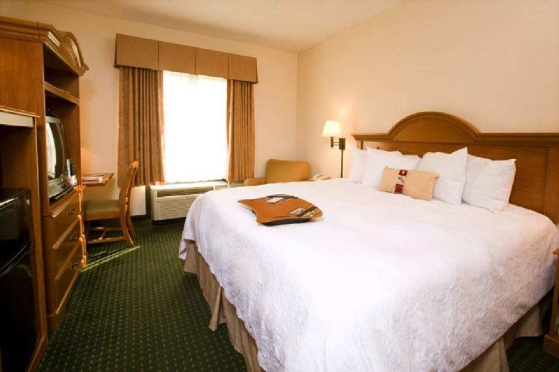 Hampton Inn&Suites Orlando International Drive North Habitación foto